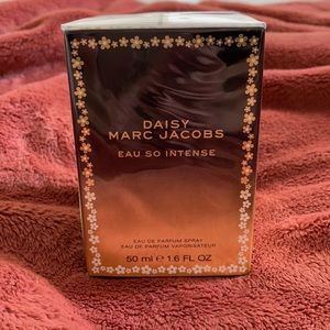 Marc Jacobs Daisy eau so Intense